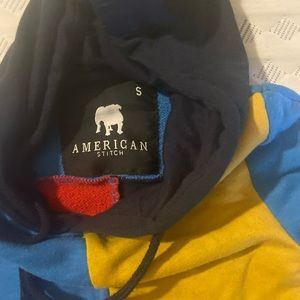 hoodie size small guess shorts and lee jeans